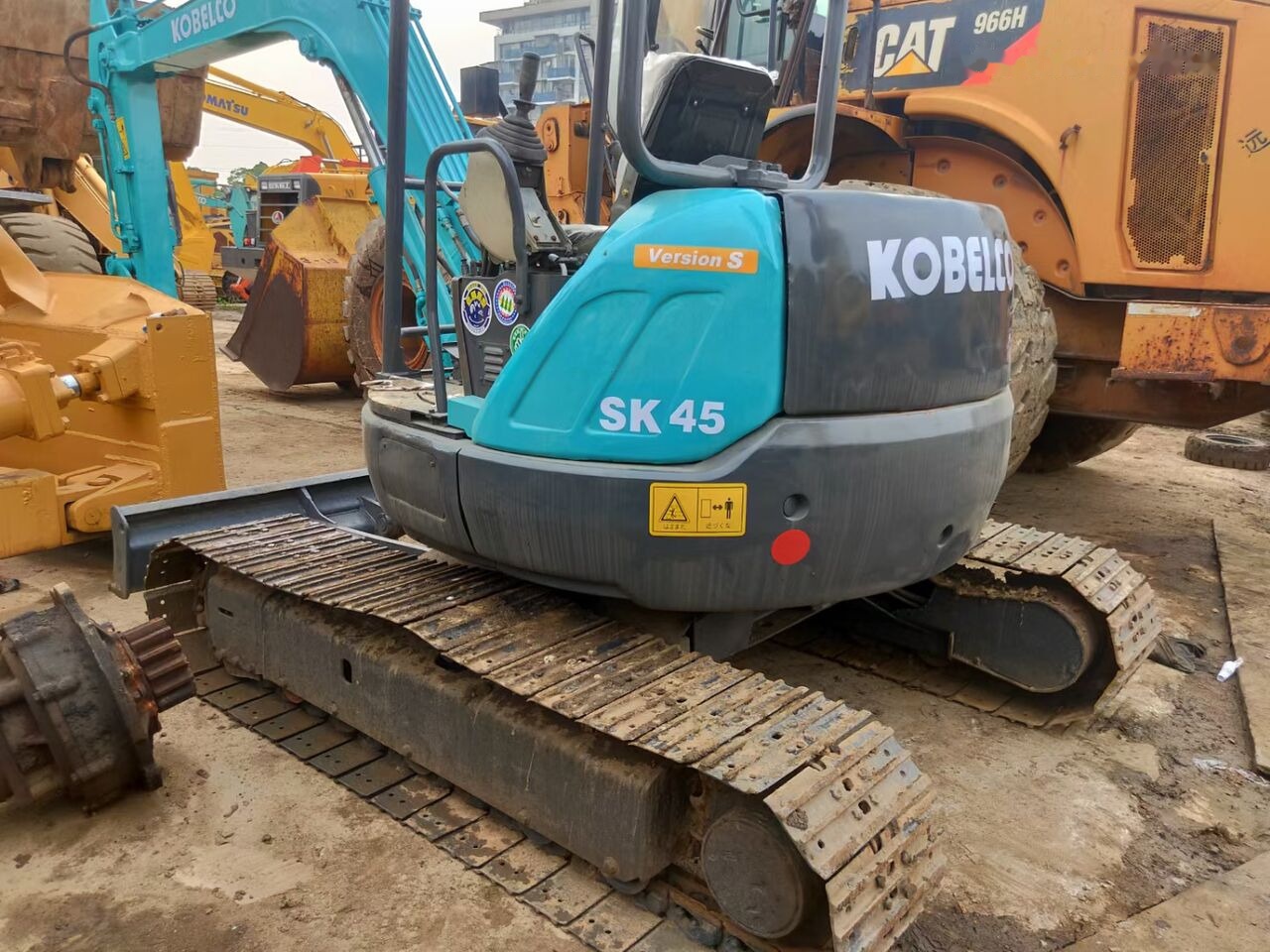 Kobelco SK45 - Mini escavadeira: foto 1 Kobelco SK45 - Mini escavadeira: foto 1