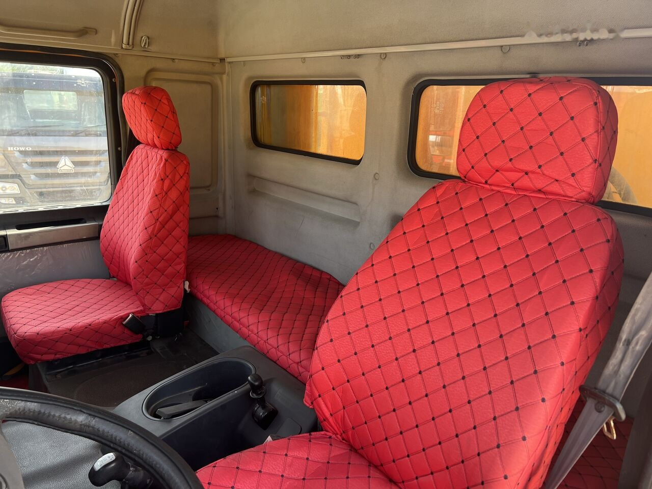 Shacman F3000 - Camião basculante: foto 4 Shacman F3000 - Camião basculante: foto 4