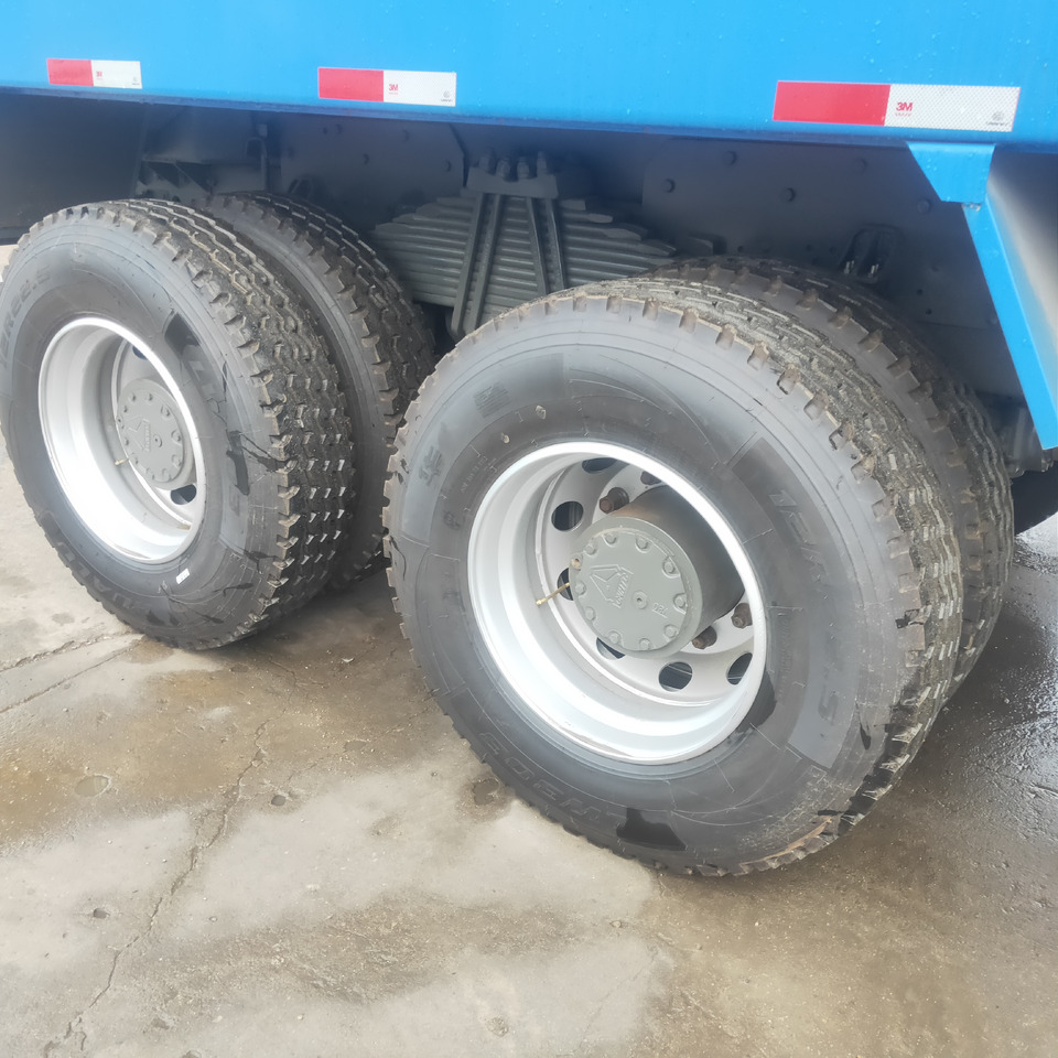 Camião basculante Sinotruk HOWO 371 6*4 Dump truck: foto 7