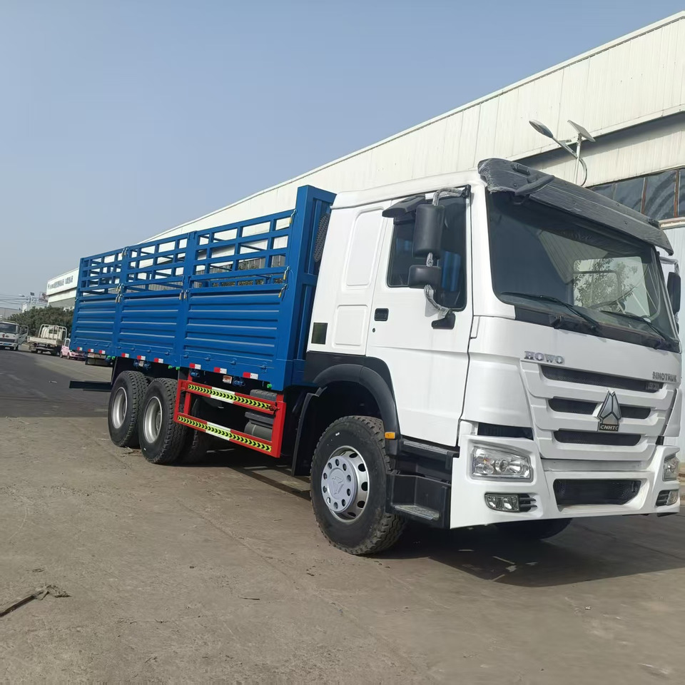 Sinotruk HOWO 371 6*4 Fence truck - Camião de caixa aberta/ Plataforma: foto 3 Sinotruk HOWO 371 6*4 Fence truck - Camião de caixa aberta/ Plataforma: foto 3