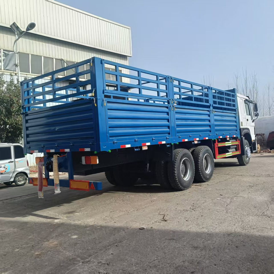 Sinotruk HOWO 371 6*4 Fence truck - Camião de caixa aberta/ Plataforma: foto 5 Sinotruk HOWO 371 6*4 Fence truck - Camião de caixa aberta/ Plataforma: foto 5