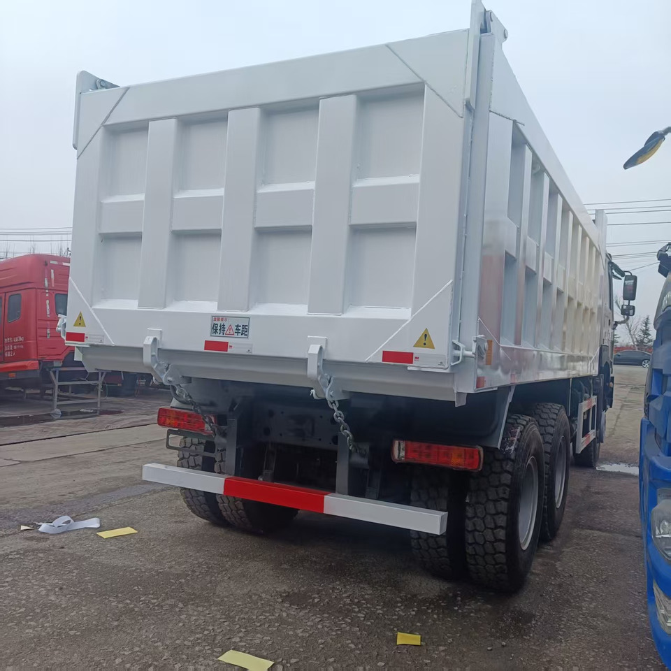 Sinotruk HOWO 400 6*4 Dump truck - Camião basculante: foto 4 Sinotruk HOWO 400 6*4 Dump truck - Camião basculante: foto 4