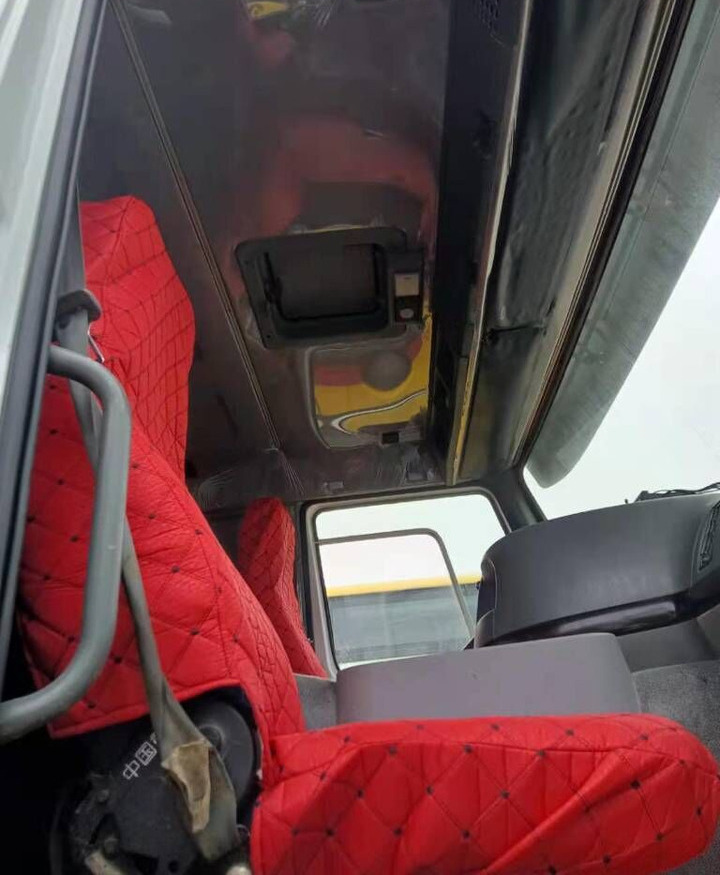 Sinotruk HOWO 6*4 - Camião de caixa aberta/ Plataforma: foto 5 Sinotruk HOWO 6*4 - Camião de caixa aberta/ Plataforma: foto 5