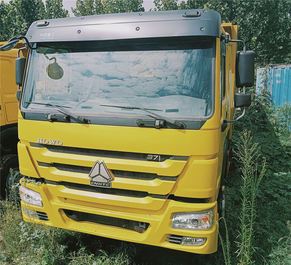 Sinotruk HOWO 6*4 Dump truck - Camião basculante: foto 1 Sinotruk HOWO 6*4 Dump truck - Camião basculante: foto 1