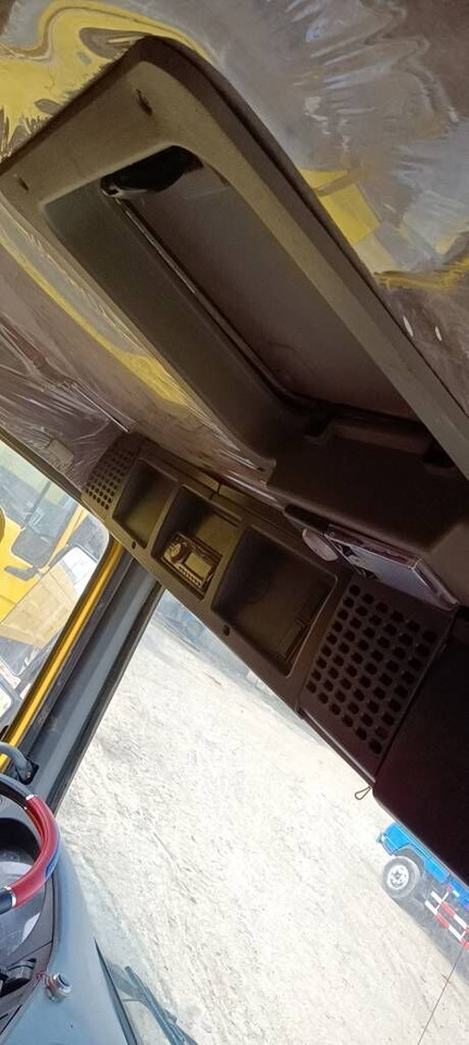 Sinotruk HOWO 6*4 Dump truck - Camião basculante: foto 4 Sinotruk HOWO 6*4 Dump truck - Camião basculante: foto 4