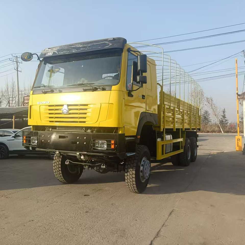 Sinotruk HOWO 6*4 Troop Carrier - Camião de caixa aberta/ Plataforma: foto 1 Sinotruk HOWO 6*4 Troop Carrier - Camião de caixa aberta/ Plataforma: foto 1
