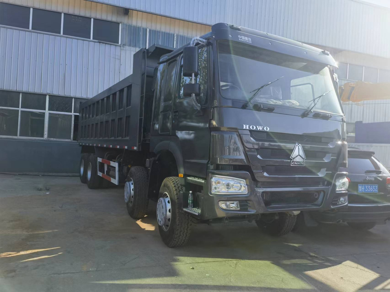 Camião basculante Sinotruk HOWO 8*4 Dump truck: foto 6