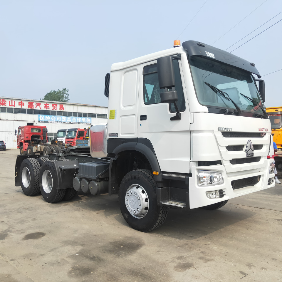 Sinotruk HOWO 420 6*4 Tractor - Tractor: foto 1 Sinotruk HOWO 420 6*4 Tractor - Tractor: foto 1