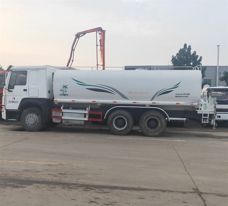 HOWO - Veículo municipal/ Especial: foto 4 HOWO - Veículo municipal/ Especial: foto 4