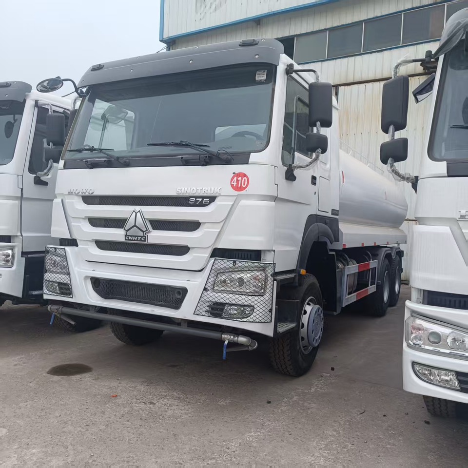 Sinotruk HOWO 375 6*4 Sprinkler - Veículo municipal/ Especial: foto 1 Sinotruk HOWO 375 6*4 Sprinkler - Veículo municipal/ Especial: foto 1