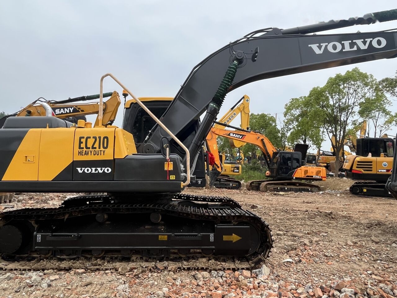 Volvo EC210 - Escavadora de rastos: foto 2 Volvo EC210 - Escavadora de rastos: foto 2