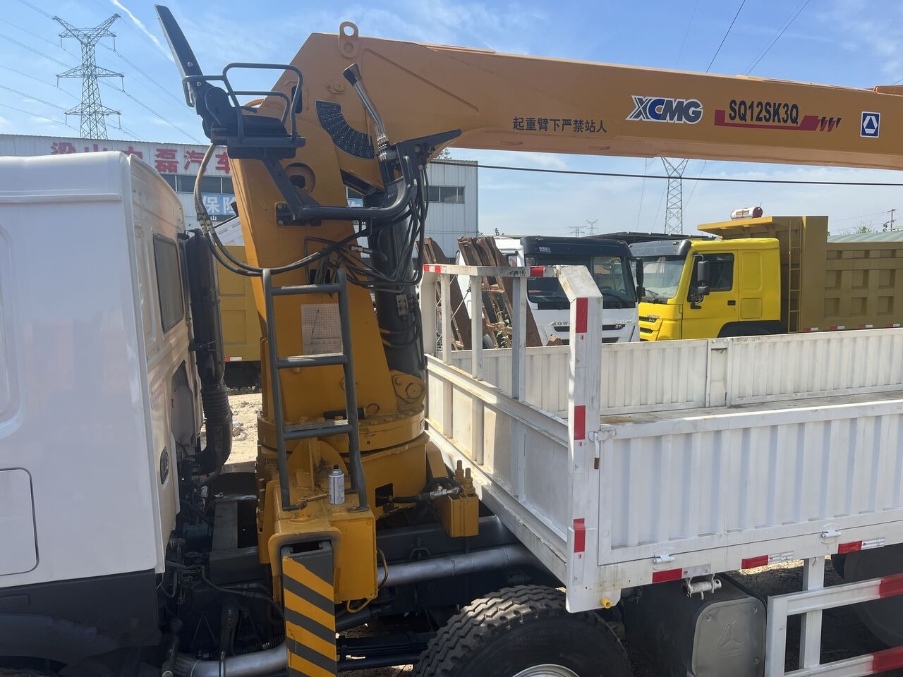 XCMG SQ12SK3Q Selfloader Truck - Grua para camião: foto 5 XCMG SQ12SK3Q Selfloader Truck - Grua para camião: foto 5