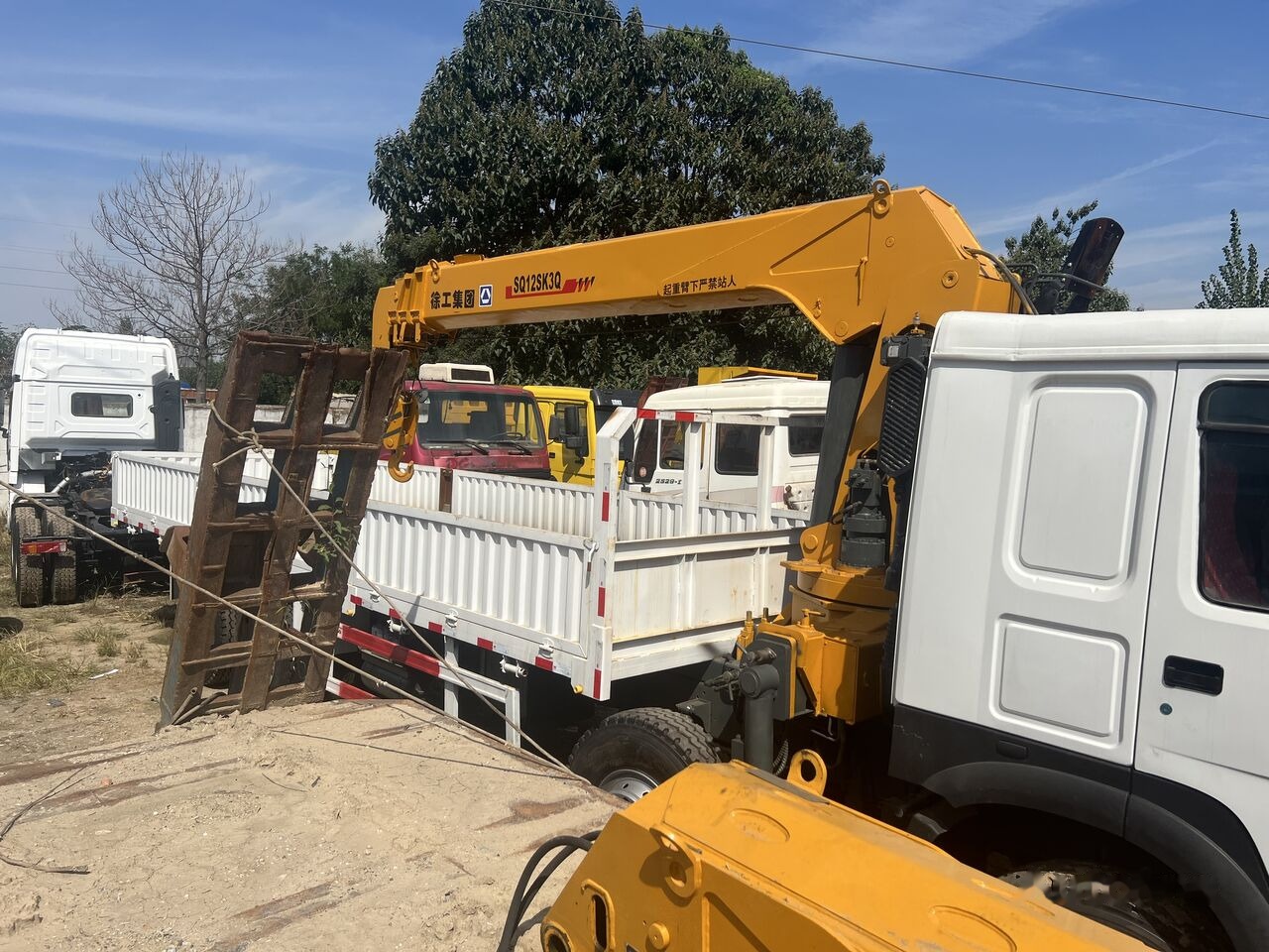 XCMG SQ12SK3Q Selfloader Truck - Grua para camião: foto 1 XCMG SQ12SK3Q Selfloader Truck - Grua para camião: foto 1