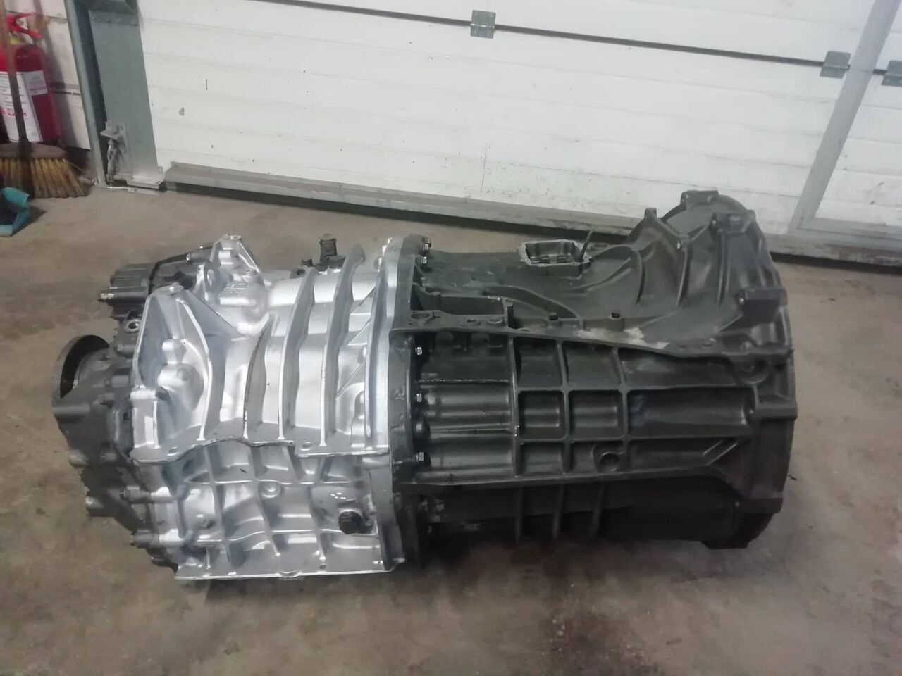 ZF (12s2333) DAF XF 106 truck - Caixa de velocidade por Camião: foto 1 ZF (12s2333) DAF XF 106 truck - Caixa de velocidade por Camião: foto 1