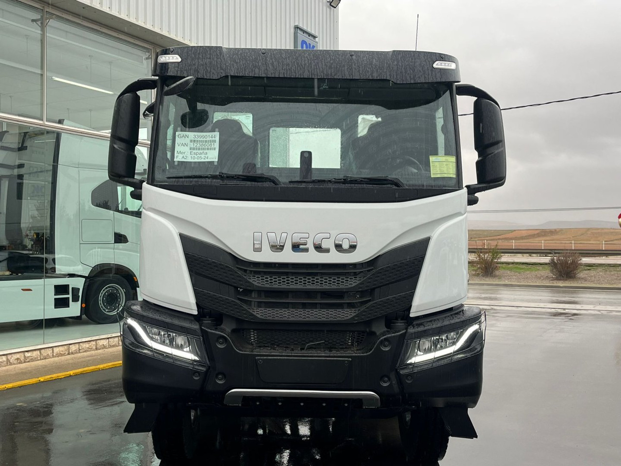Chasis IVECO T-WAY 510cv 8X4 - Camião chassi: foto 2 Chasis IVECO T-WAY 510cv 8X4 - Camião chassi: foto 2