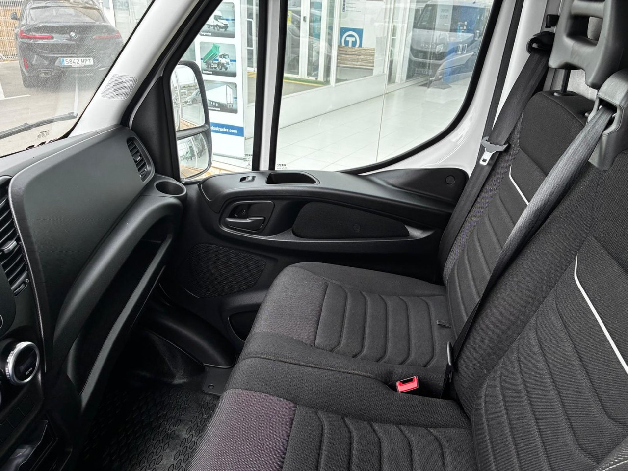 Furgón IVECO 35S14 V 12m3 - Furgão: foto 5 Furgón IVECO 35S14 V 12m3 - Furgão: foto 5