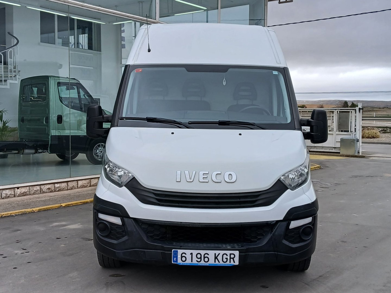 Furgón IVECO 35S16 10m3 - Furgão: foto 2 Furgón IVECO 35S16 10m3 - Furgão: foto 2