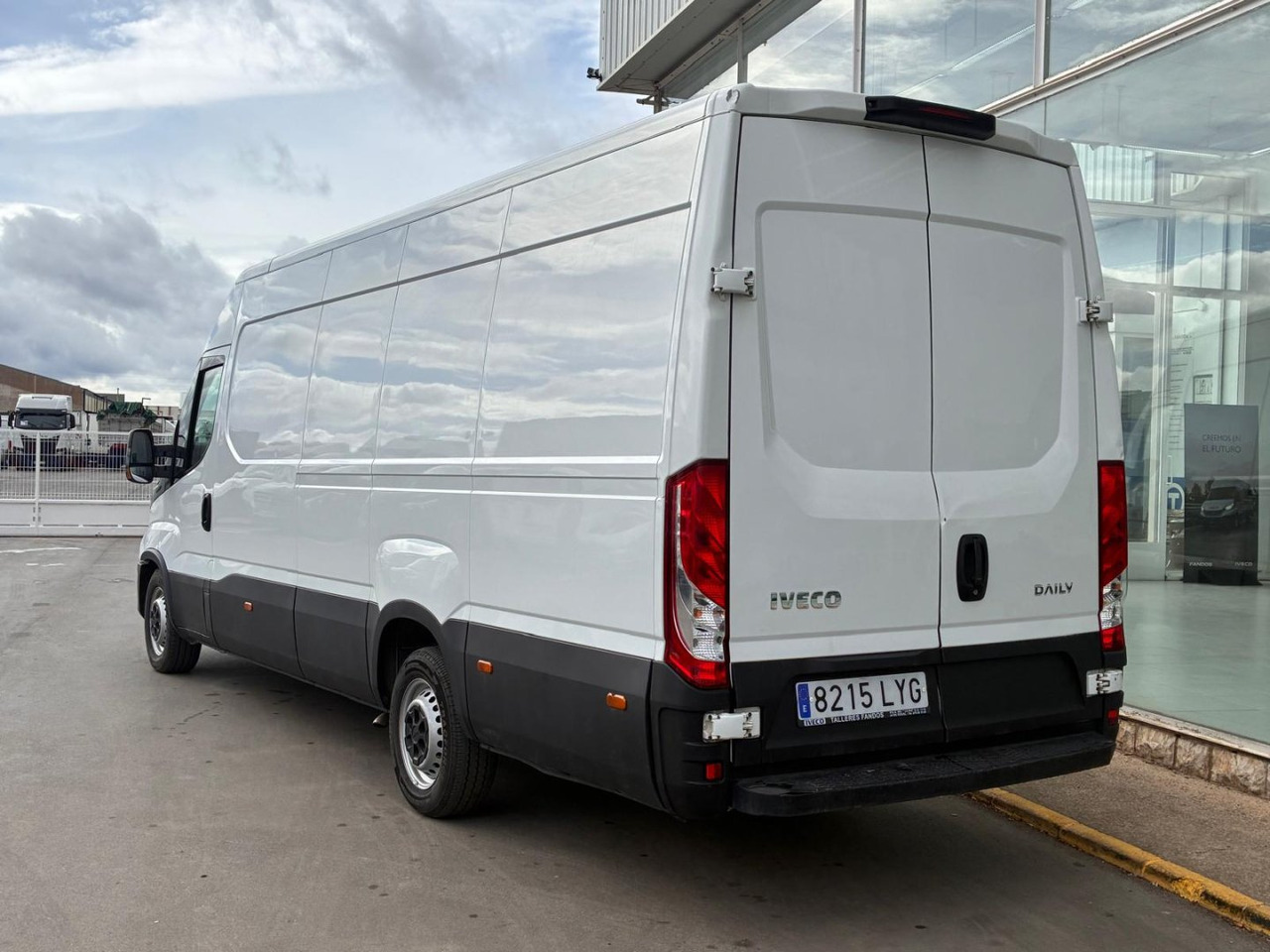 Furgón IVECO 35S16 V 16m3 - Furgão: foto 4 Furgón IVECO 35S16 V 16m3 - Furgão: foto 4