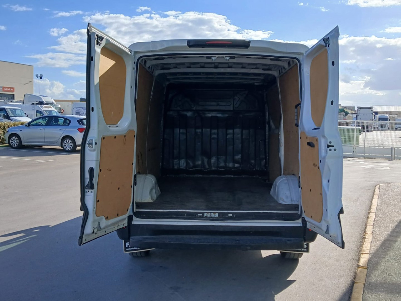 Furgón IVECO 35S16 V 9m3 - Furgão: foto 5 Furgón IVECO 35S16 V 9m3 - Furgão: foto 5