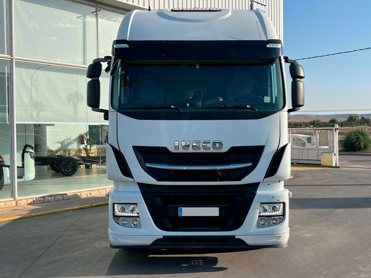Cabeza Tractora IVECO 460 AUTOMATICO CON INTARDER - Tractor: foto 2 Cabeza Tractora IVECO 460 AUTOMATICO CON INTARDER - Tractor: foto 2