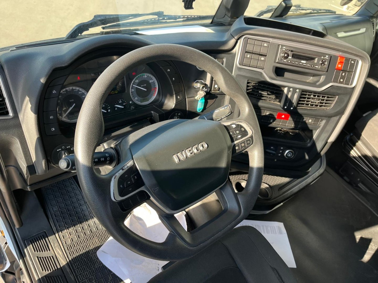 Leasing de  Cabeza Tractora IVECO 460 AUTOMATICO CON INTARDER Cabeza Tractora IVECO 460 AUTOMATICO CON INTARDER: foto 10 Leasing de  Cabeza Tractora IVECO 460 AUTOMATICO CON INTARDER Cabeza Tractora IVECO 460 AUTOMATICO CON INTARDER: foto 10