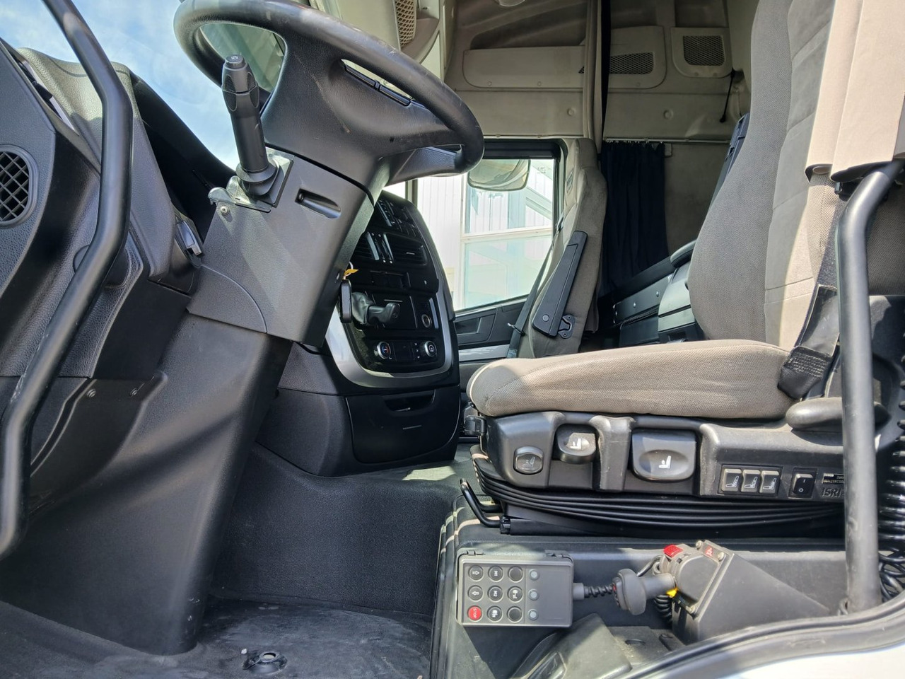 Leasing de  Cabeza Tractora IVECO 510 AUTOMATICO CON INTARDER Cabeza Tractora IVECO 510 AUTOMATICO CON INTARDER: foto 7