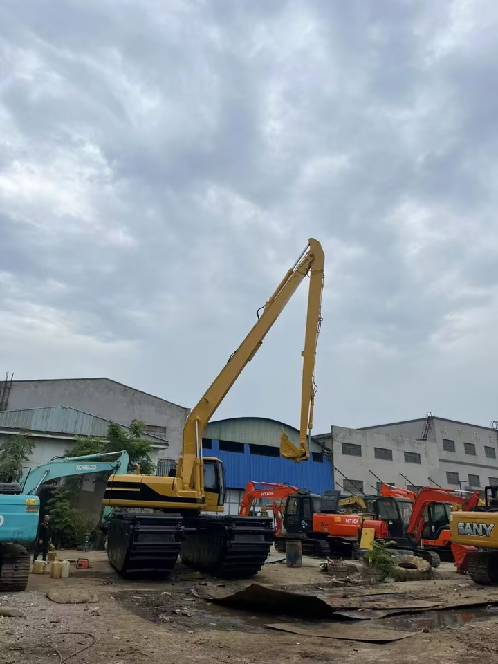 CAT 320BL 320CL WITH 18 METER EXTENDED ARM Customizable DREDGER - Escavadeira flutuante: foto 4 CAT 320BL 320CL WITH 18 METER EXTENDED ARM Customizable DREDGER - Escavadeira flutuante: foto 4