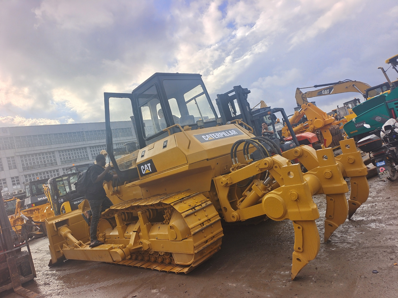 CAT D7G - Buldôzer: foto 5 CAT D7G - Buldôzer: foto 5
