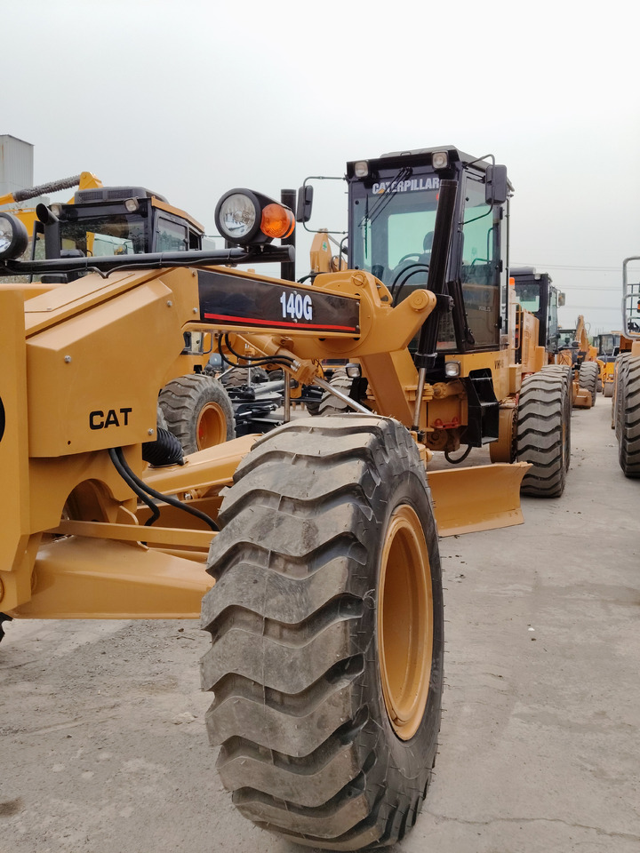 CATERPILLAR 140G CAT 140H 140K - Motoniveladora: foto 2 CATERPILLAR 140G CAT 140H 140K - Motoniveladora: foto 2
