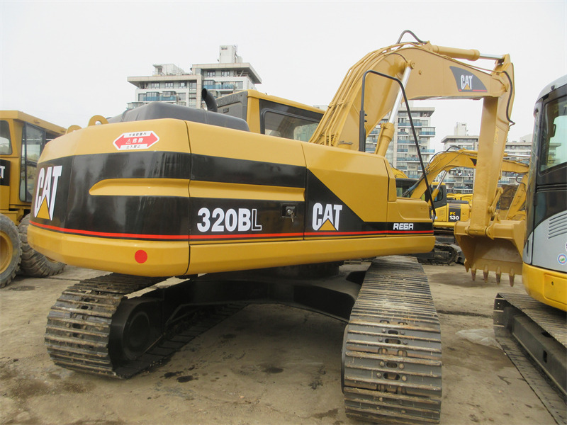CATERPILLAR 320BL CAT - Escavadora de rastos: foto 1 CATERPILLAR 320BL CAT - Escavadora de rastos: foto 1