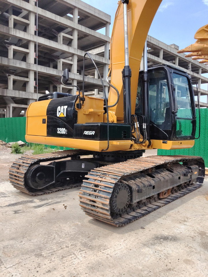 CATERPILLAR 320D2 Caterpillar 320D D2 L with Powerful C7.1 Diesel Engine - Escavadora de rastos: foto 5 CATERPILLAR 320D2 Caterpillar 320D D2 L with Powerful C7.1 Diesel Engine - Escavadora de rastos: foto 5