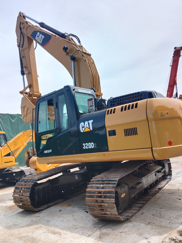 CATERPILLAR 320D2L with C7.1 ENGINE CAT 320D2 L 320 D 2 L C 7.1 ENGINE - Escavadora de rastos: foto 5 CATERPILLAR 320D2L with C7.1 ENGINE CAT 320D2 L 320 D 2 L C 7.1 ENGINE - Escavadora de rastos: foto 5