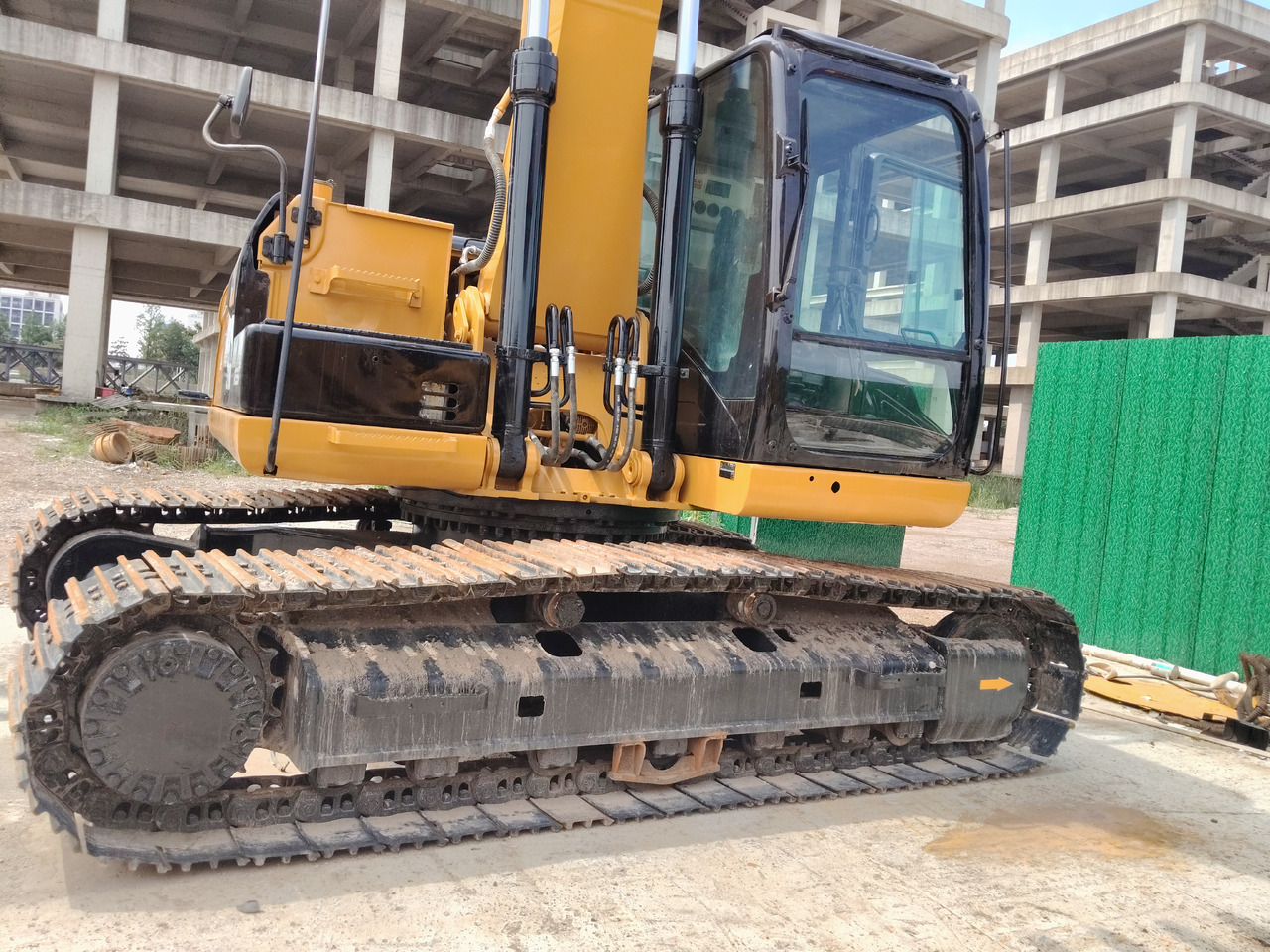 CATERPILLAR 320D2L with C7.1 ENGINE CAT 320D2 L 320 D 2 L C 7.1 ENGINE - Escavadora de rastos: foto 4 CATERPILLAR 320D2L with C7.1 ENGINE CAT 320D2 L 320 D 2 L C 7.1 ENGINE - Escavadora de rastos: foto 4