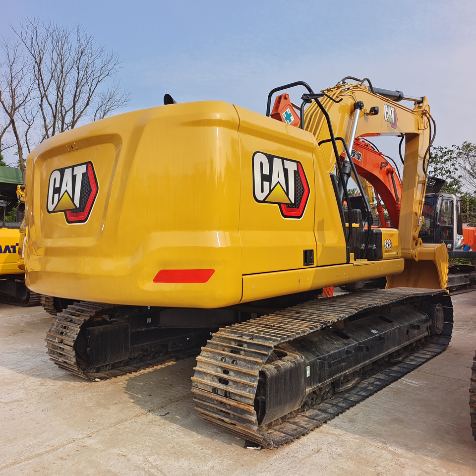 CATERPILLAR 323 CAT - Escavadora de rastos: foto 4 CATERPILLAR 323 CAT - Escavadora de rastos: foto 4