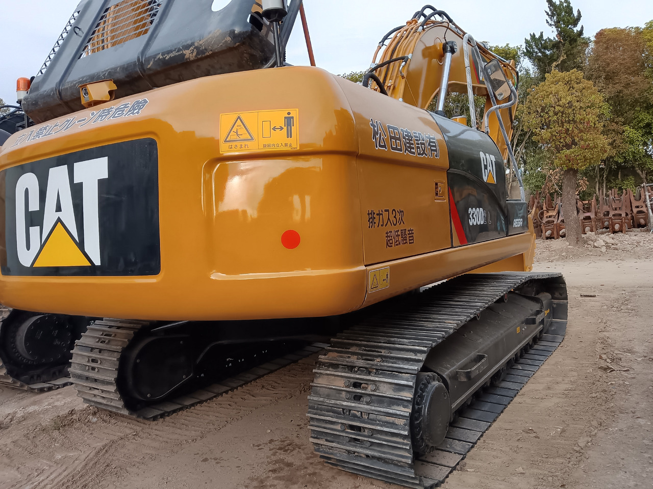 CATERPILLAR 330 D2L CAT330D2L - Escavadora de rastos: foto 3 CATERPILLAR 330 D2L CAT330D2L - Escavadora de rastos: foto 3