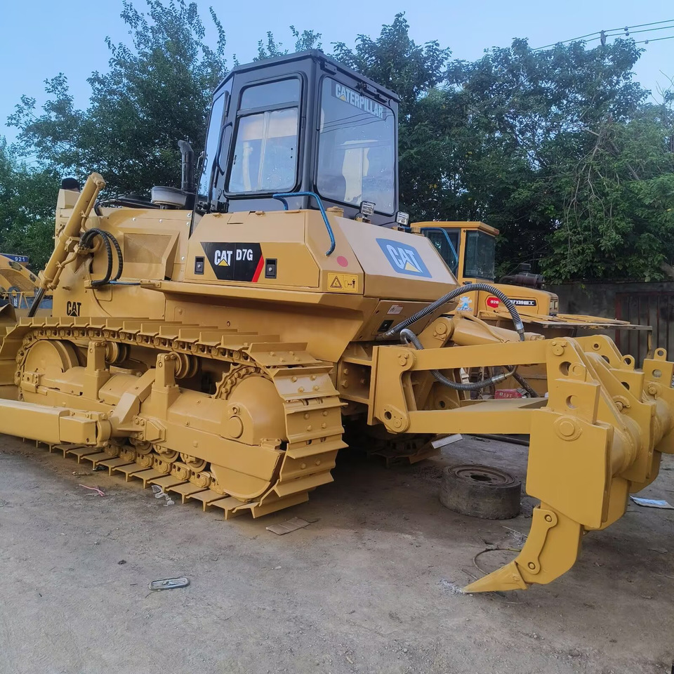 CATERPILLAR D7G CAT - Buldôzer: foto 1 CATERPILLAR D7G CAT - Buldôzer: foto 1