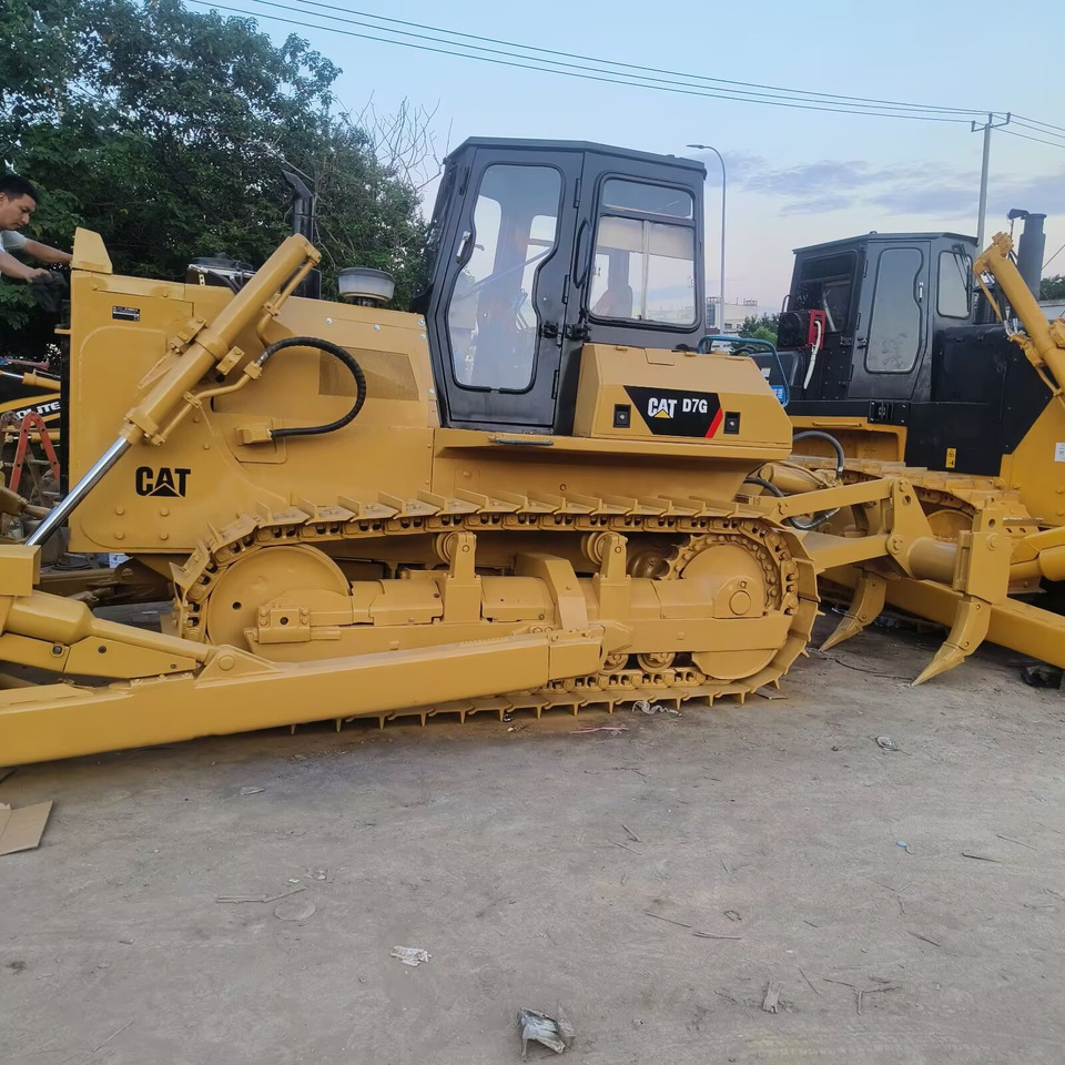 CATERPILLAR D7G CAT - Buldôzer: foto 3 CATERPILLAR D7G CAT - Buldôzer: foto 3
