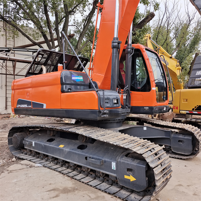 DOOSAN DX 225 LC - 9 C - Escavadora de rastos: foto 3 DOOSAN DX 225 LC - 9 C - Escavadora de rastos: foto 3