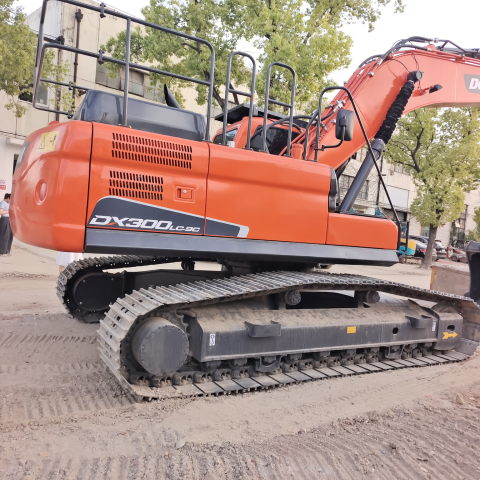 DOOSAN DX 300 LC - 9C - Escavadora de rastos: foto 3 DOOSAN DX 300 LC - 9C - Escavadora de rastos: foto 3