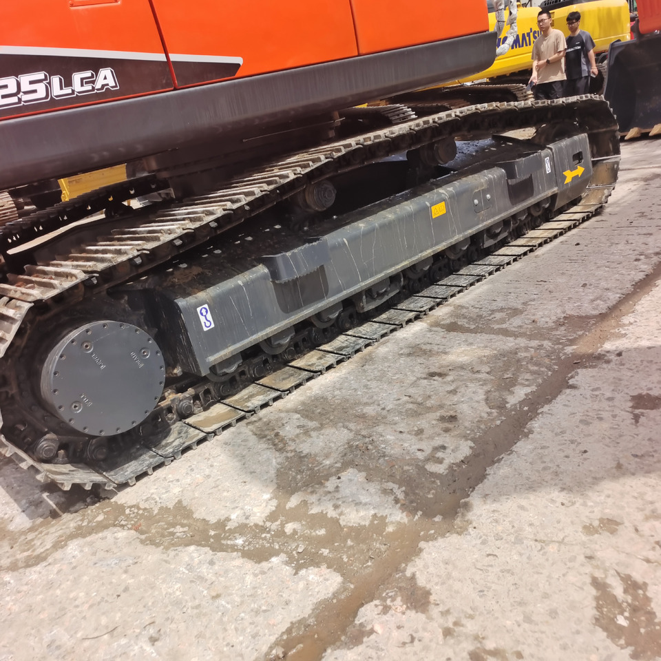 DOOSAN DX225 - Escavadora de rastos: foto 2 DOOSAN DX225 - Escavadora de rastos: foto 2