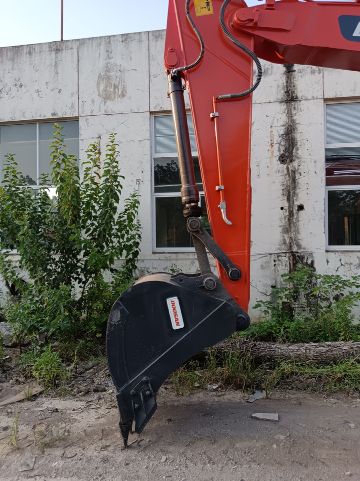 DOOSAN DX225 LC - 9C - Escavadora de rastos: foto 3 DOOSAN DX225 LC - 9C - Escavadora de rastos: foto 3