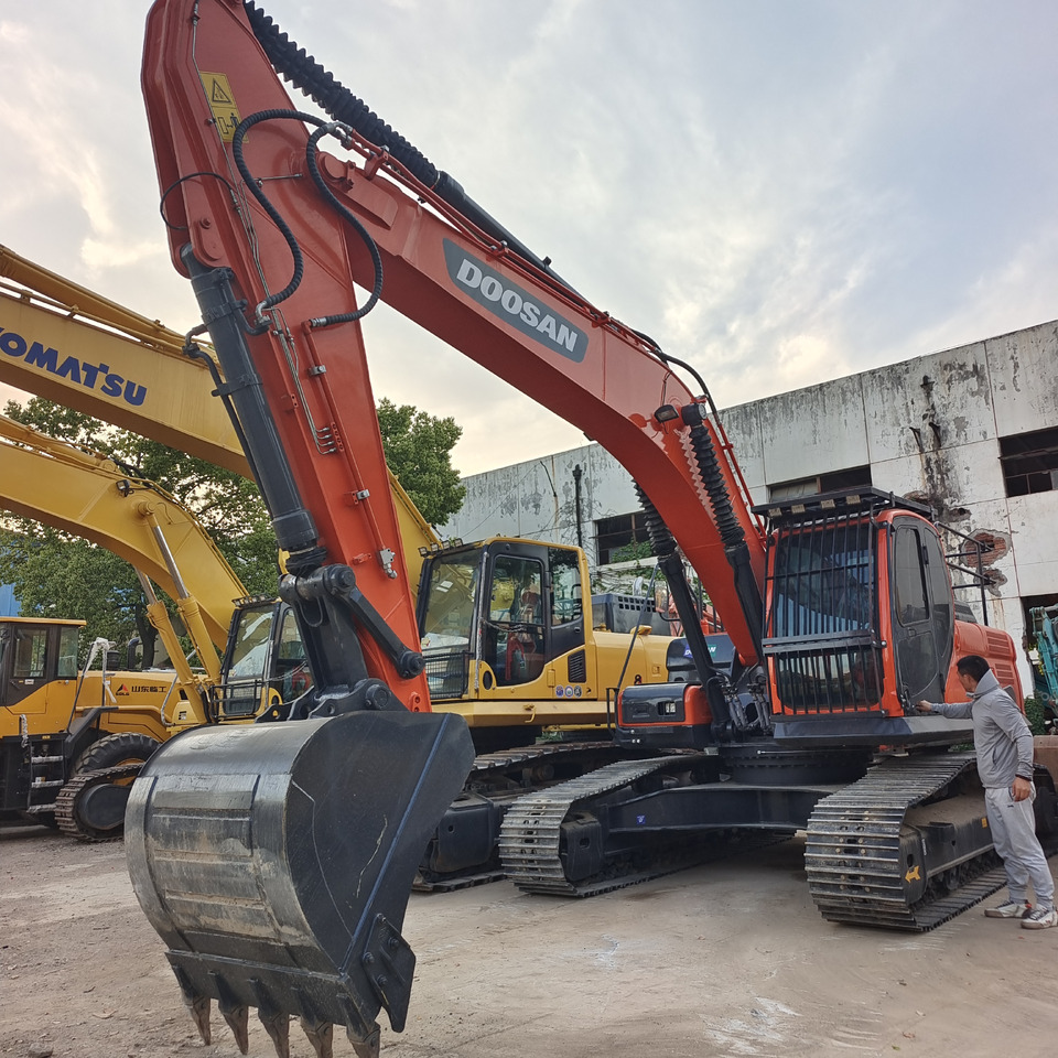 Escavadora de rastos DOOSAN DX300LC-9C DX300LCA: foto 17