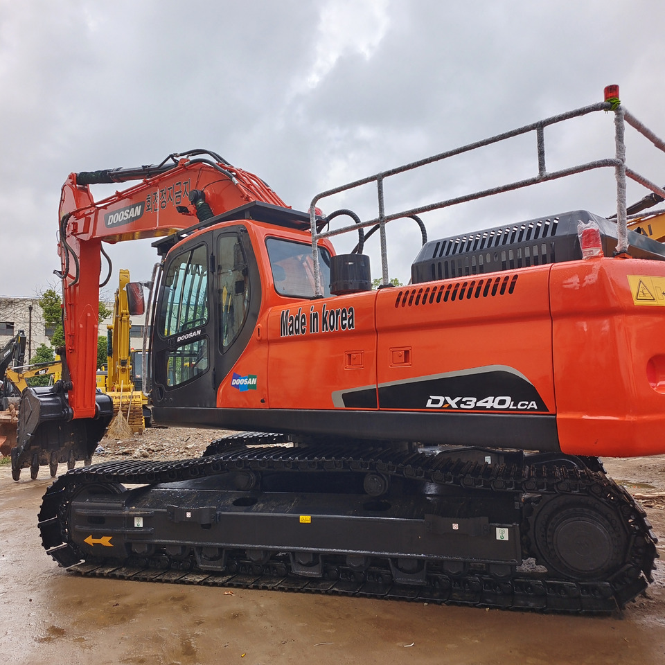 DOOSAN DX340LCA DX340 LC-9C - Escavadora de rastos: foto 1 DOOSAN DX340LCA DX340 LC-9C - Escavadora de rastos: foto 1