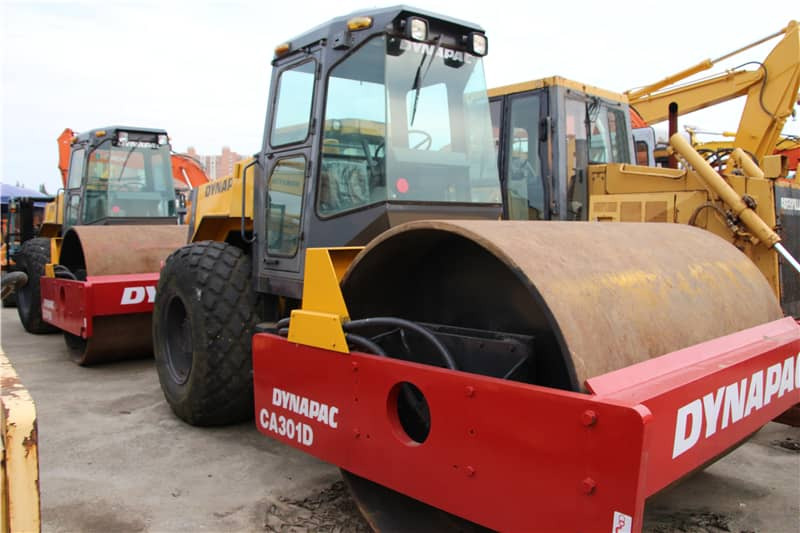 DYNAPAC CA301D - Compactador de asfalto: foto 4 DYNAPAC CA301D - Compactador de asfalto: foto 4