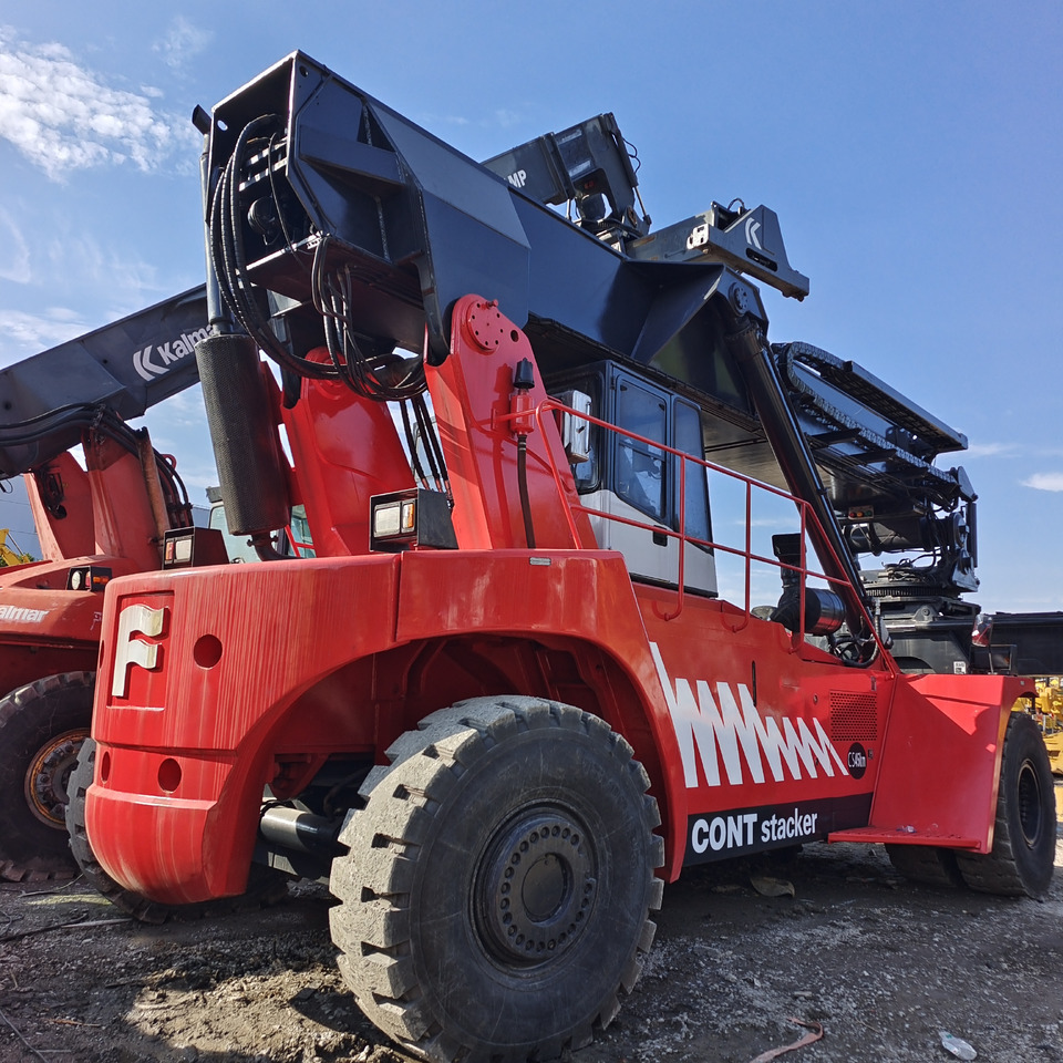 FANTUZZI CS45KMHD - Reachstacker porta contentores: foto 2 FANTUZZI CS45KMHD - Reachstacker porta contentores: foto 2