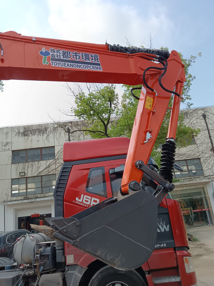 HITACHI ZX 70 - Mini escavadeira: foto 4 HITACHI ZX 70 - Mini escavadeira: foto 4