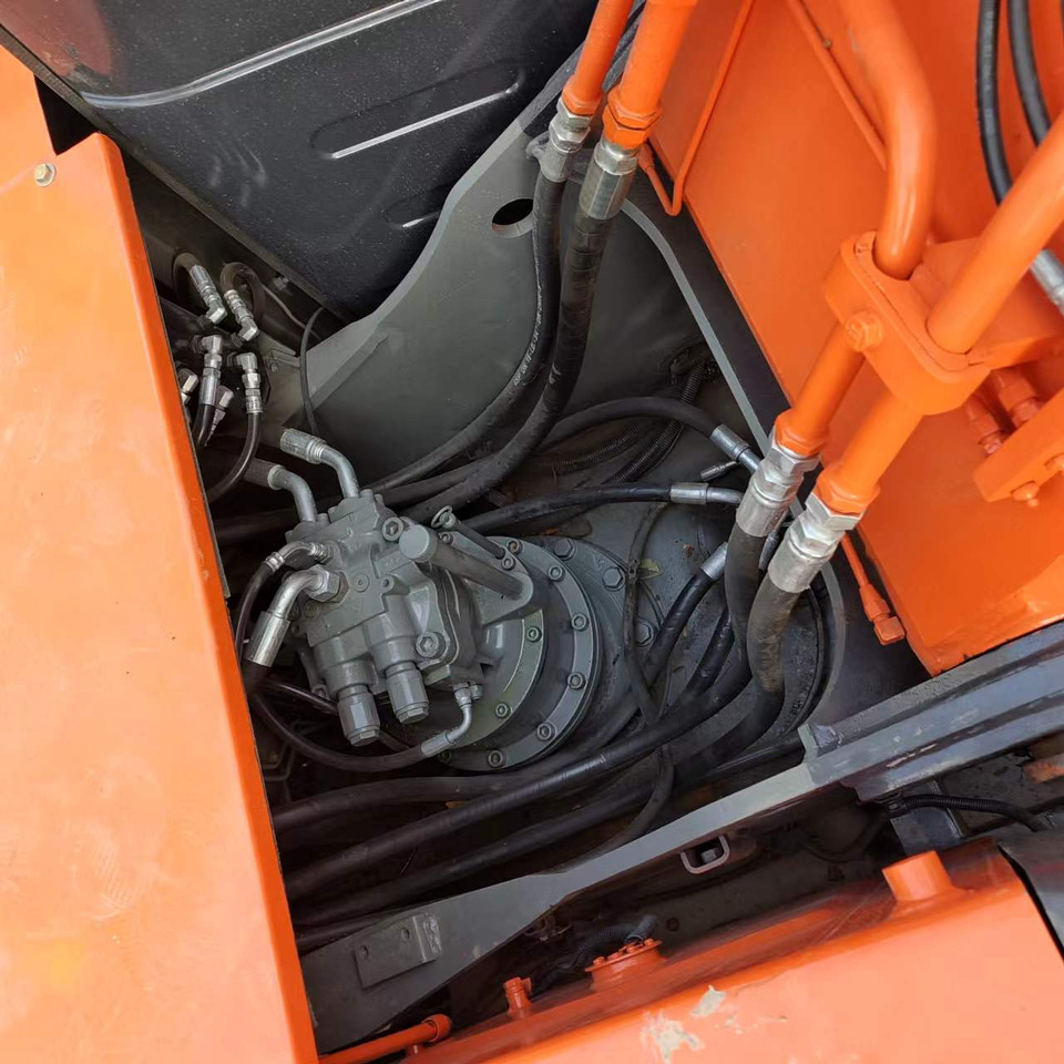 HITACHI ZX200-3 ZX200-3G ZX200 - Escavadora de rastos: foto 3 HITACHI ZX200-3 ZX200-3G ZX200 - Escavadora de rastos: foto 3