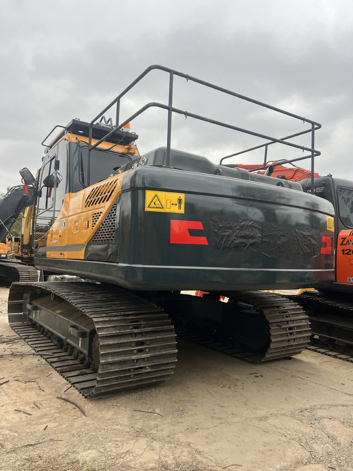 HYUNDAI HX220HD BROADEN TRACK SHOES - Escavadora de rastos: foto 3 HYUNDAI HX220HD BROADEN TRACK SHOES - Escavadora de rastos: foto 3