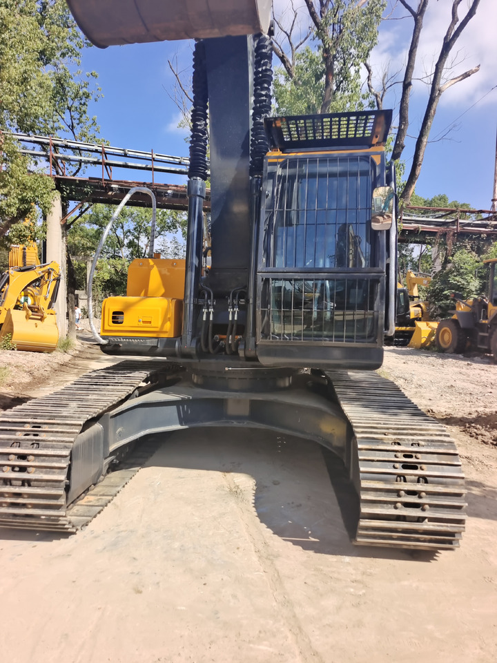 HYUNDAI HX220HD - Escavadora de rastos: foto 5 HYUNDAI HX220HD - Escavadora de rastos: foto 5