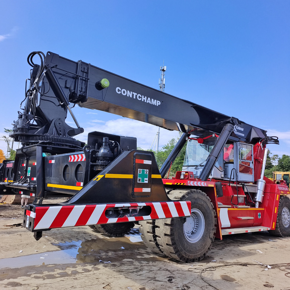 KALMAR DRF450 - Reachstacker porta contentores: foto 1 KALMAR DRF450 - Reachstacker porta contentores: foto 1